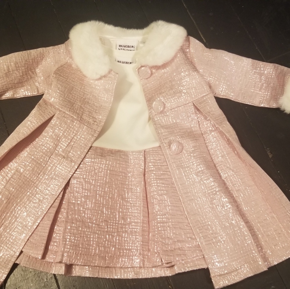 Gorgeous rose gold dress outfit